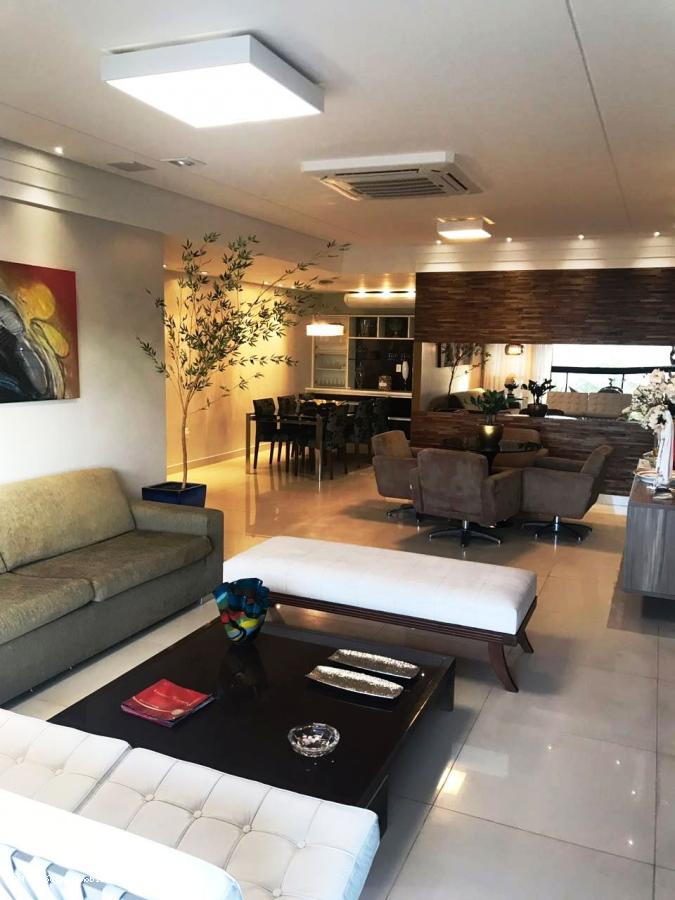 Apartamento, 4 quartos, 215 m² - Foto 1